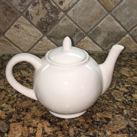 Rae Dunn TEA Pot - Picture 3 of 4